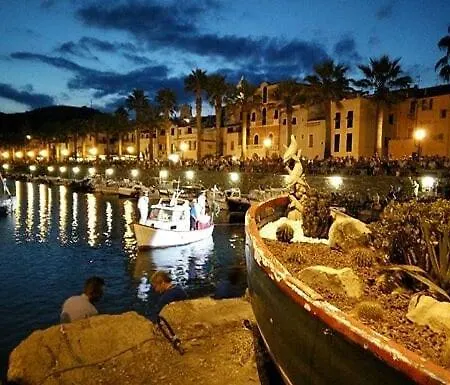 Approdo Riva Ligure